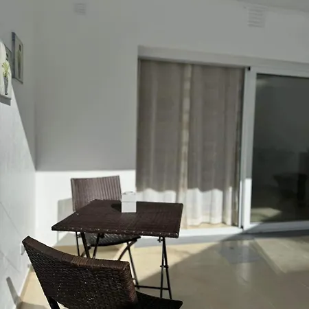 Apartment Caloura Nest *